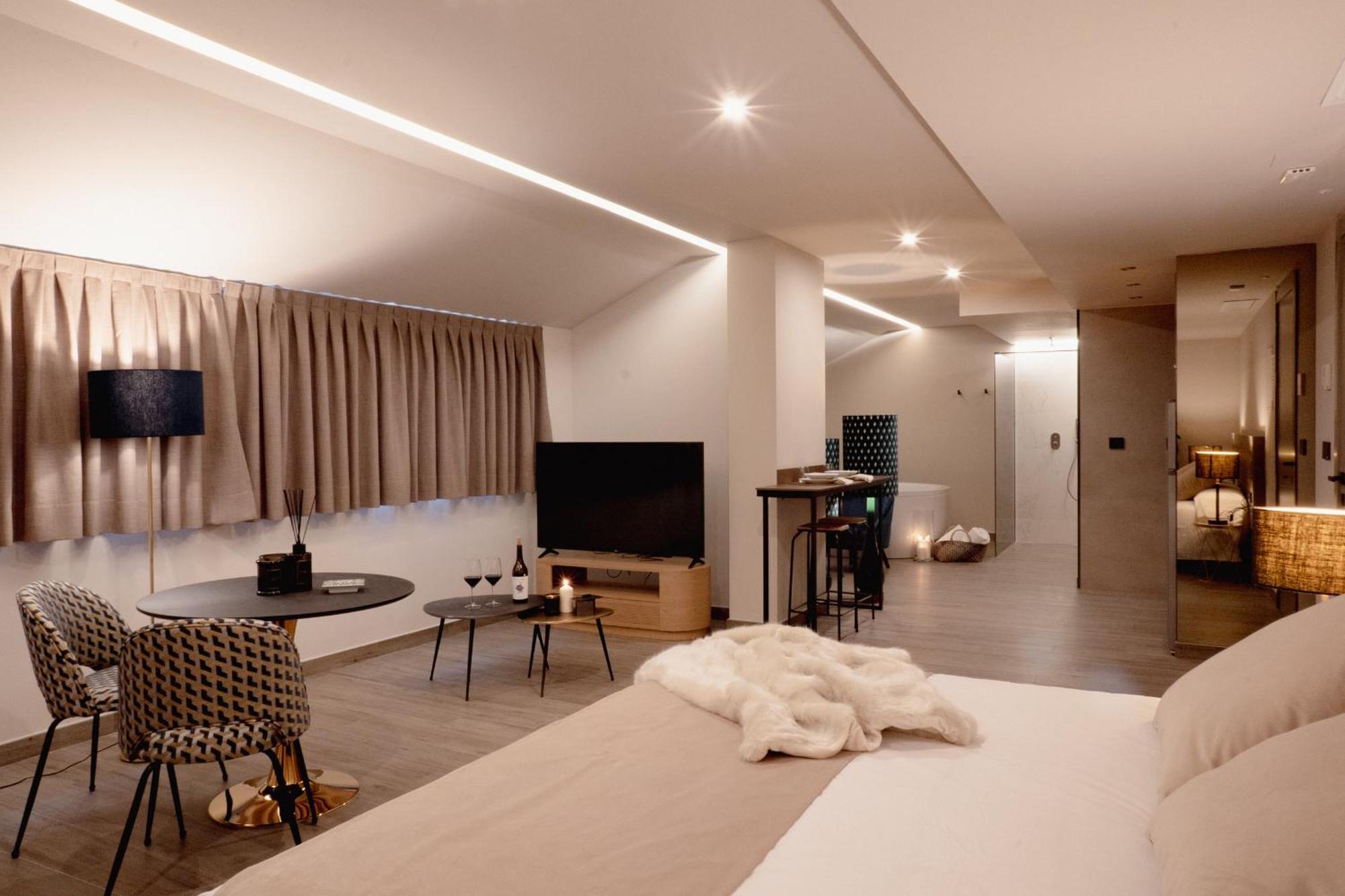 Almazara Apartamento *
